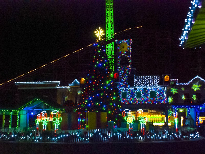 holiday lights at lake compounce southington ct patch holiday lights at lake compounce southington ct patch