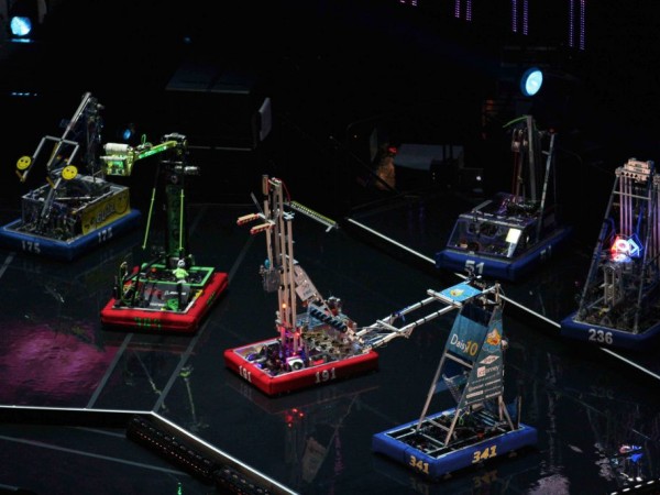 WHS’s Robot Rocks Out with Black Eyed Peas on TV Special Sunday