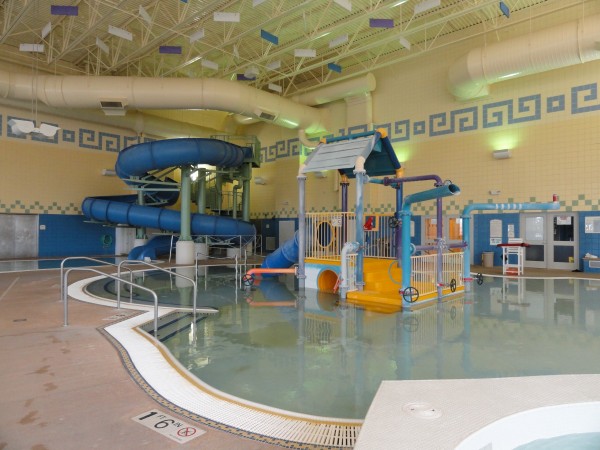 recreation centers near me with a pool