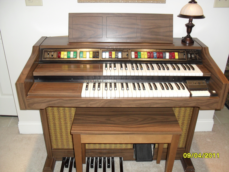 lowrey organ ex500