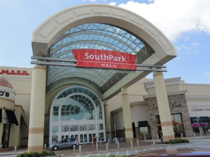 Black Friday in Strongsville: SouthPark Mall Opens at Midnight - What Stores Will Be Open At Midnight On Black Friday