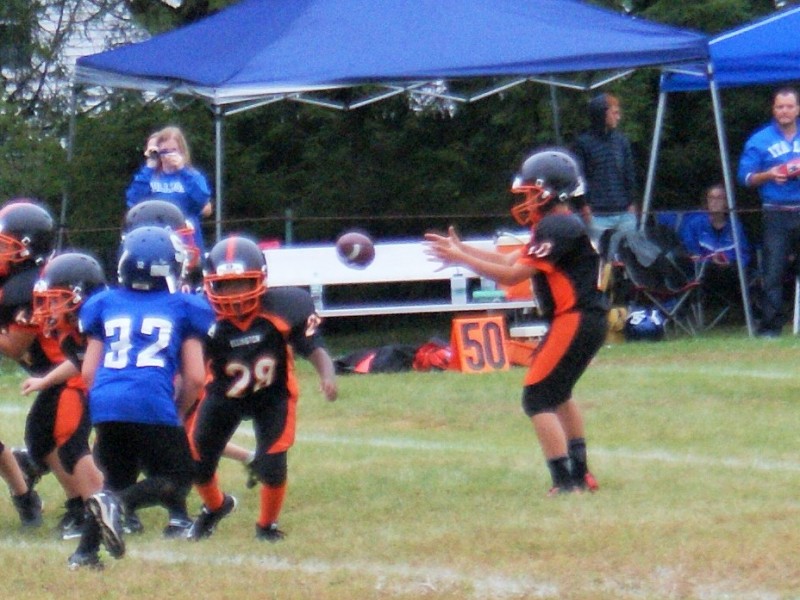 PHOTOS Ellington Youth Football Season Kicks Off Ellington, CT Patch