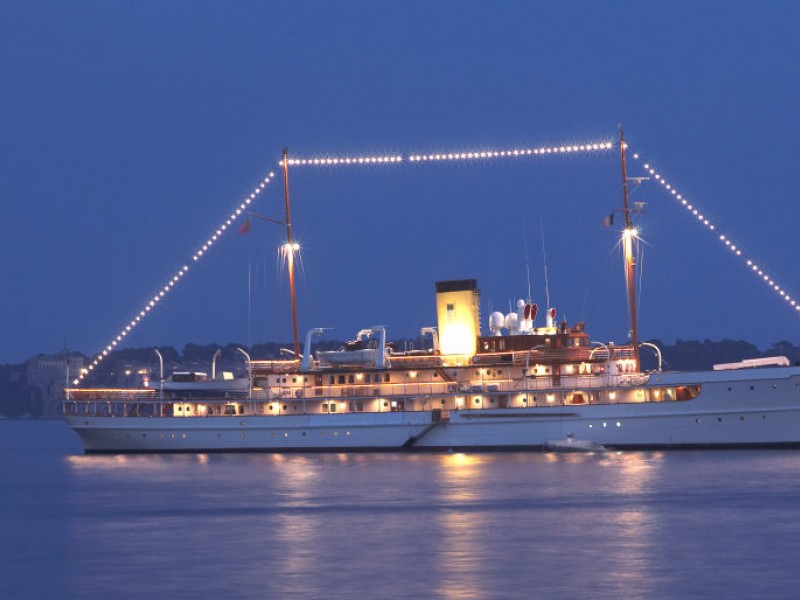 Horace Dodge's Steam Yacht Delphine Awaits a Purchaser | Grosse Pointe ...