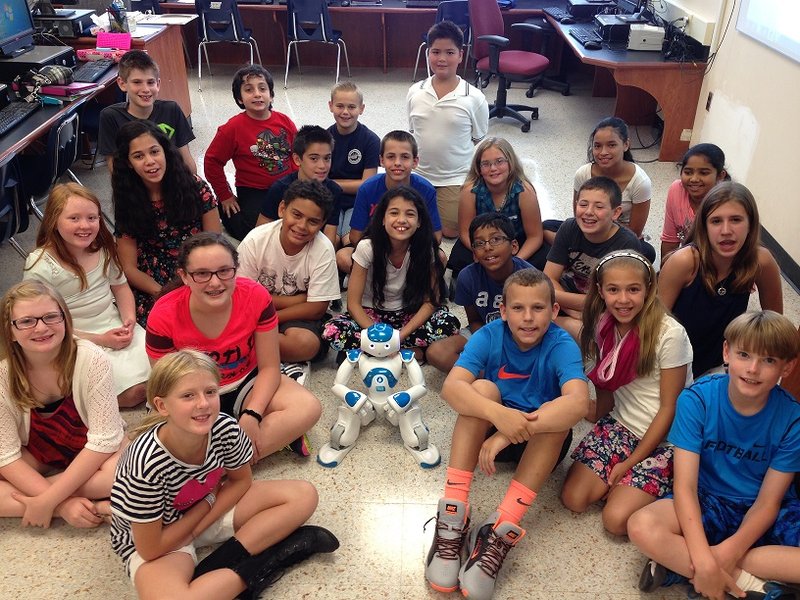 Hauppauge Middle School Rolls Out Robots to Engage Students in STEM