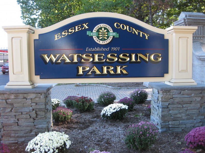 Swingers in bloomfield new jersey Bloomfield Big Swingers at
