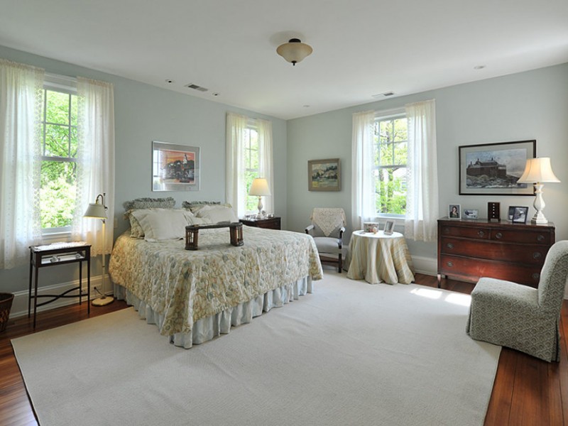 Worth the Wait Family Renovates 1917 American Farmhouse Del Ray, VA