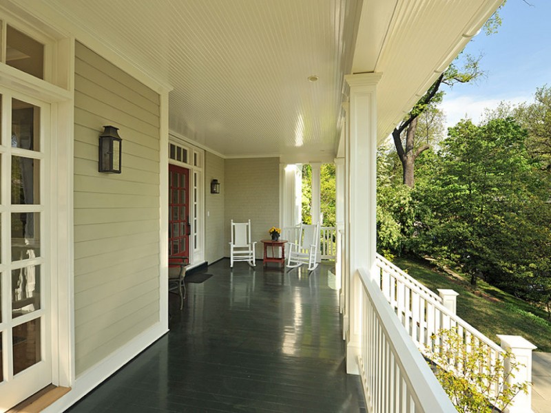 Worth the Wait Family Renovates 1917 American Farmhouse Del Ray, VA