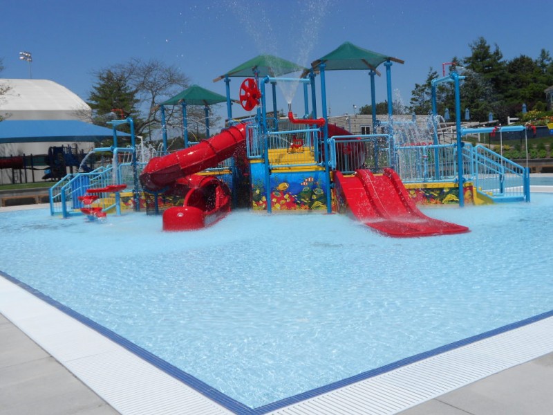 garden city community pool