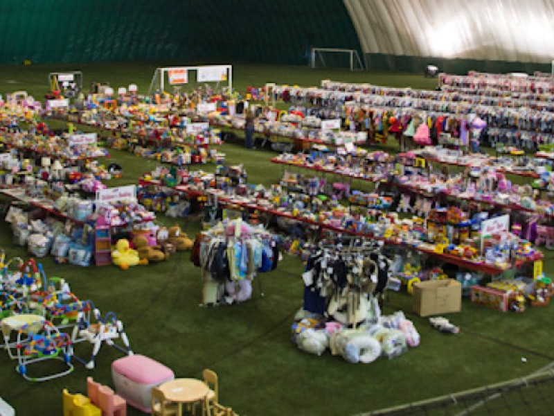 RMU Island Sports Center Hosts Gigantic Consignment Sale | Robinson, PA