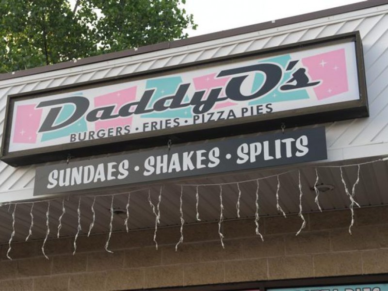 Daddy Os Restaurant Brings 1960s Brooklyn To Toms River Toms Riv