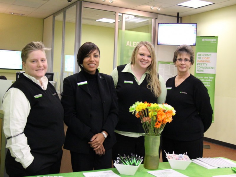 Huntington Bank Offers Convenience and Service at New ...