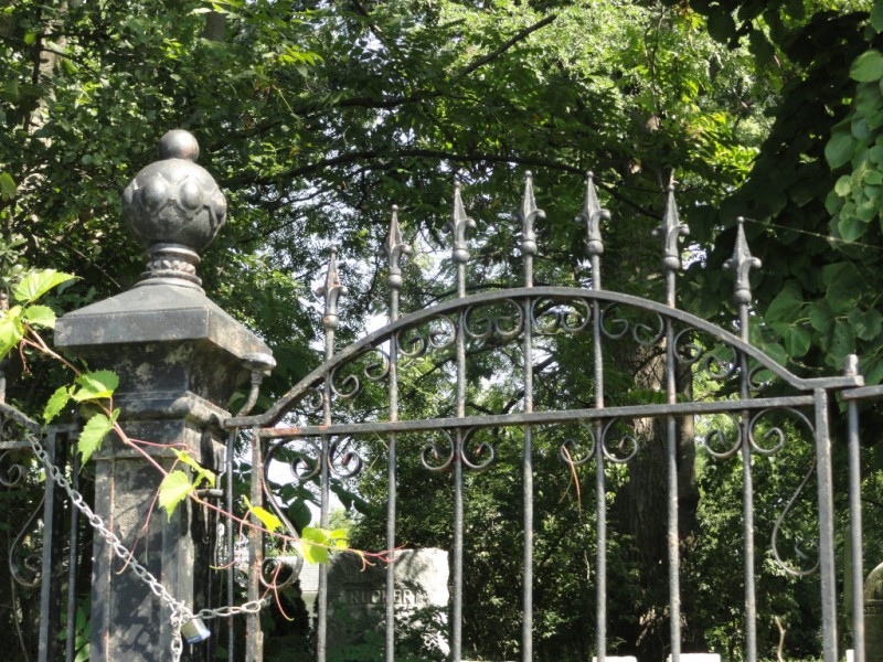 Historical Landmarks on Grosse Ile Hidden in Plain View (PHOTOS