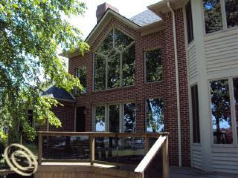 House Hunt 'Exceptional Waterfront Home' on Grosse Ile Trenton