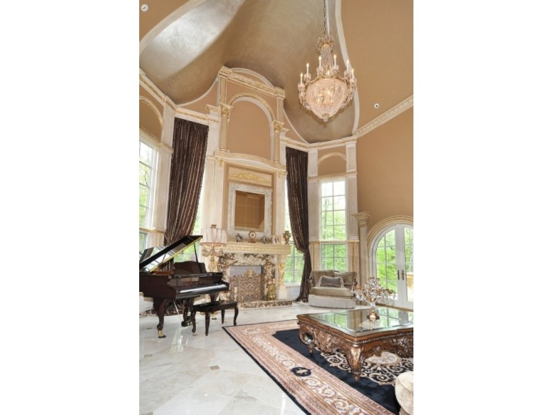 Melissa Moving To Franklin Lakes After Selling 3.8M Mansion