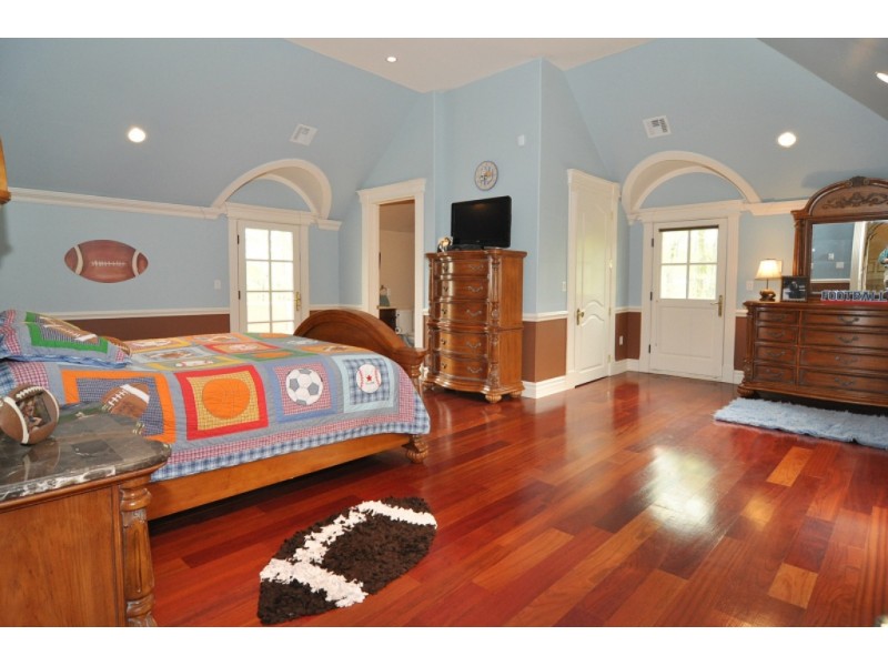 Melissa Moving To Franklin Lakes After Selling 3.8M Mansion