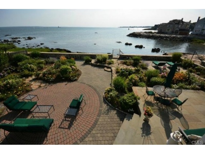 Bell Island Home Offers Waterfront, Views of NYC Skyline Norwalk, CT