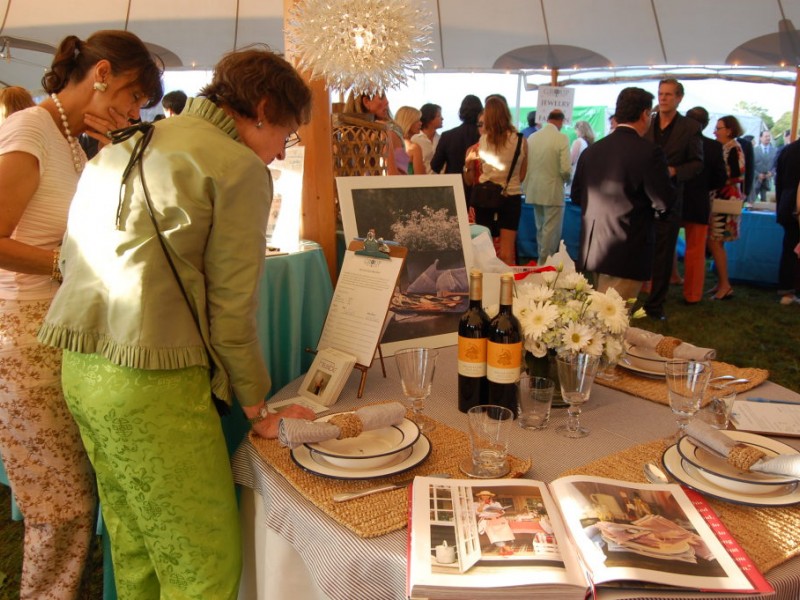 PHOTOS Group for the East End Celebrates Its 40th Anniversary