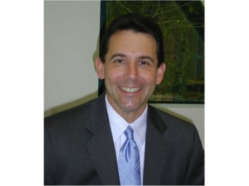 redwood citys city manager announces retirement