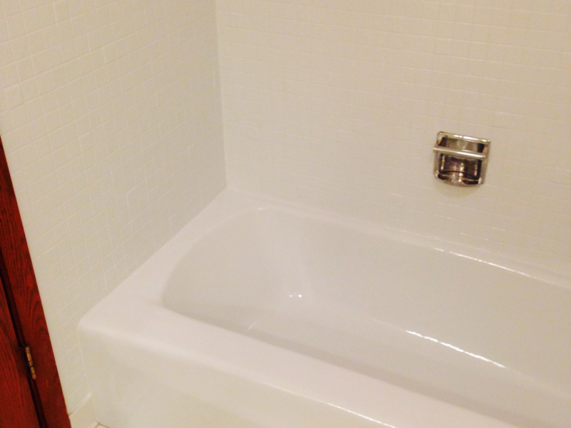 The Surface Doctors Breathe New Life Into Fading Bathtubs