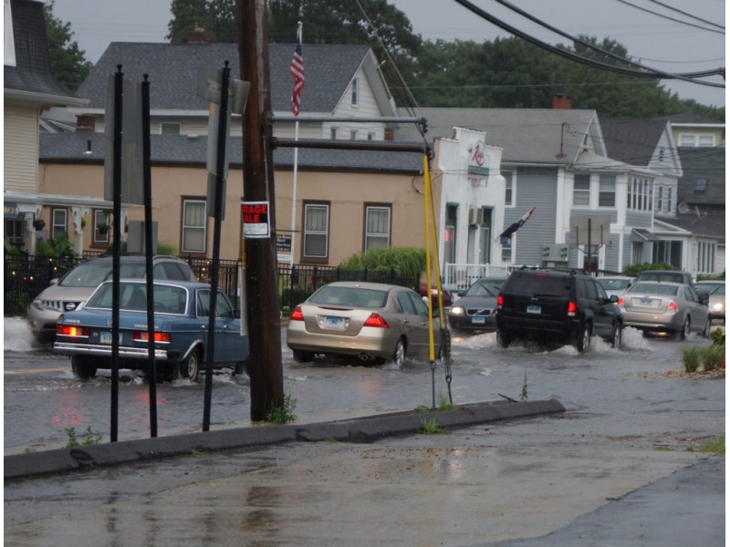 UPDATE: Flash Flooding in Downtown Niantic [VIDEO] | The Lymes, CT Patch