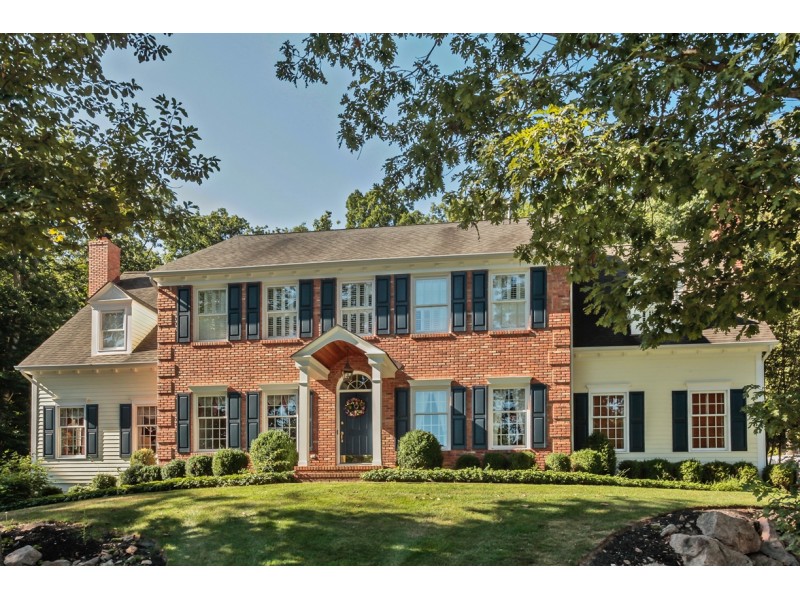 Brookrace Offers 86 Luxury Homes Next To Nature Preserve In Mendham