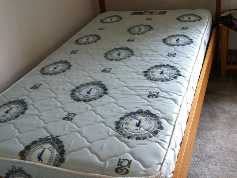 Twin Oak Bed Frame And King Koil Mattress 200 West Hartford Ct Patch Twin Oak Bed Frame And King Koil Mattress 200