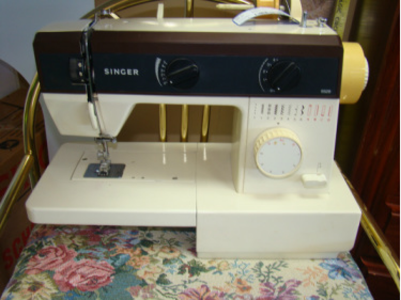 Singer Sewing Machine for sale Durham, CT Patch