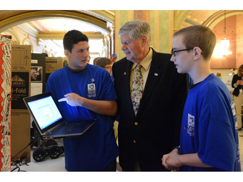 Oswego's Thompson Junior High School students participate in TECH 2015