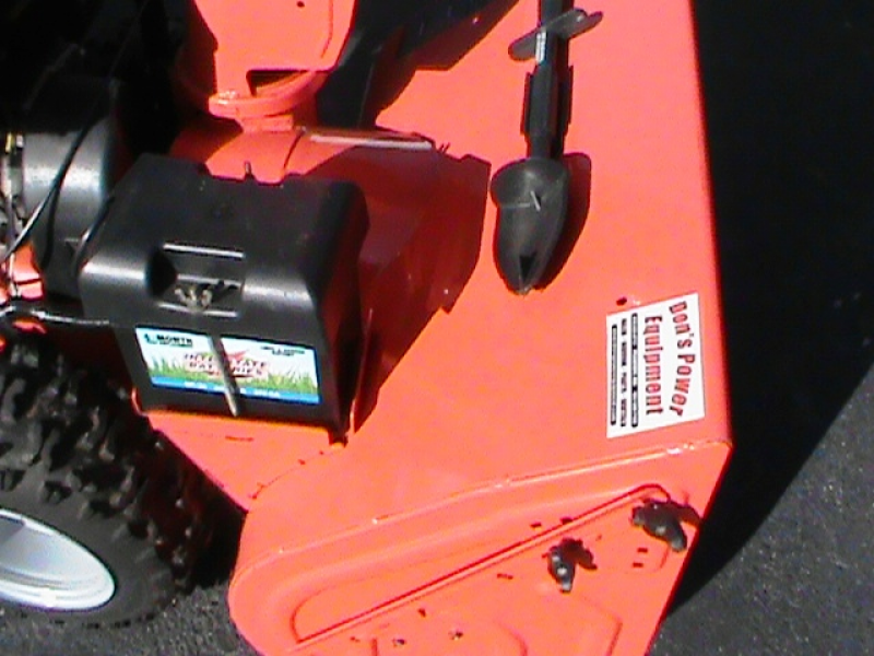 Ariens SnoThro 1332Pro Model 924516 Snow Blower Excellent Condition