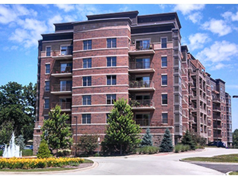 Medinah on the Lake Unveils New HighEnd Condo With Bonus Room and