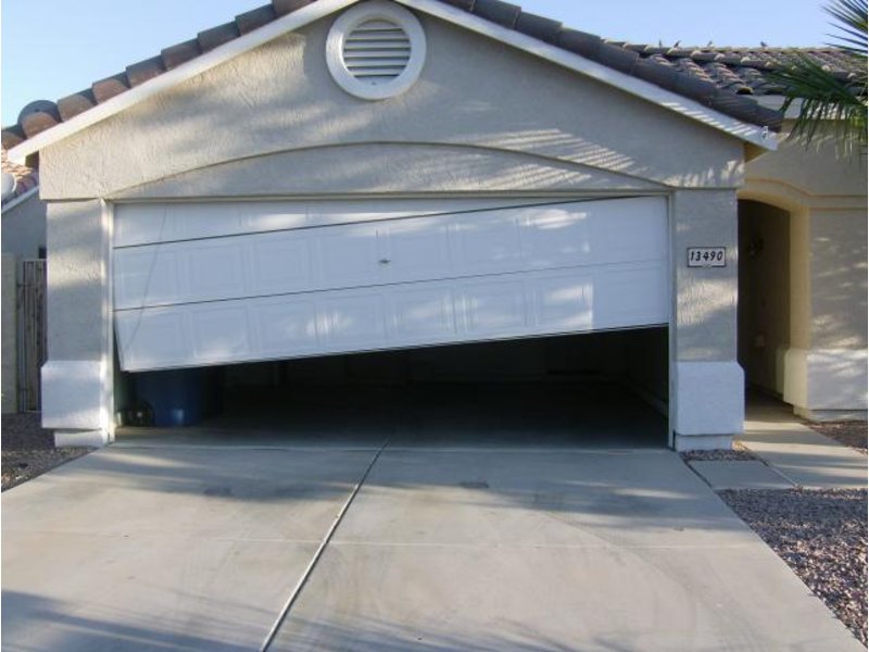 Common Garage Door Problems You Will Most Likely Be Faced With New Common Garage Door Problems You Will Most Likely Be Faced With
