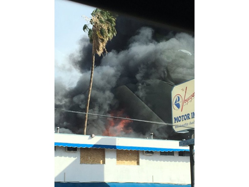 Van Nuys Fire: Crews Battle Blaze at Voyager Motor Inn [UPDATED