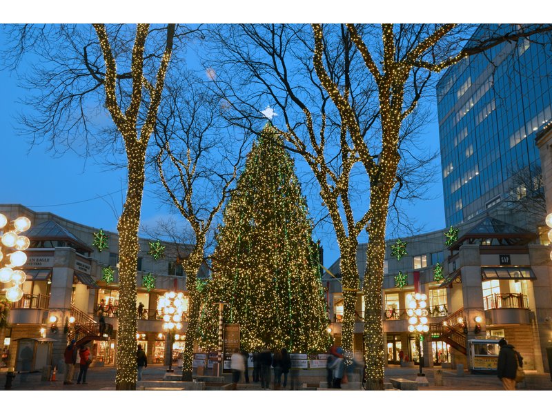 Faneuil Hall Marketplace and CBS Boston's WBZTV Present "Faneuil Hall