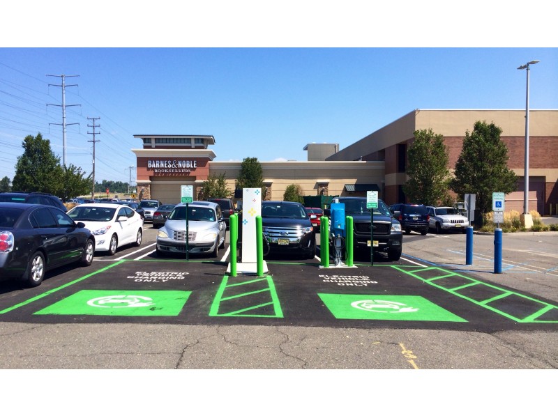 Simon & NRG EVgo Introduce Electric Vehicle Car Charging Stations at