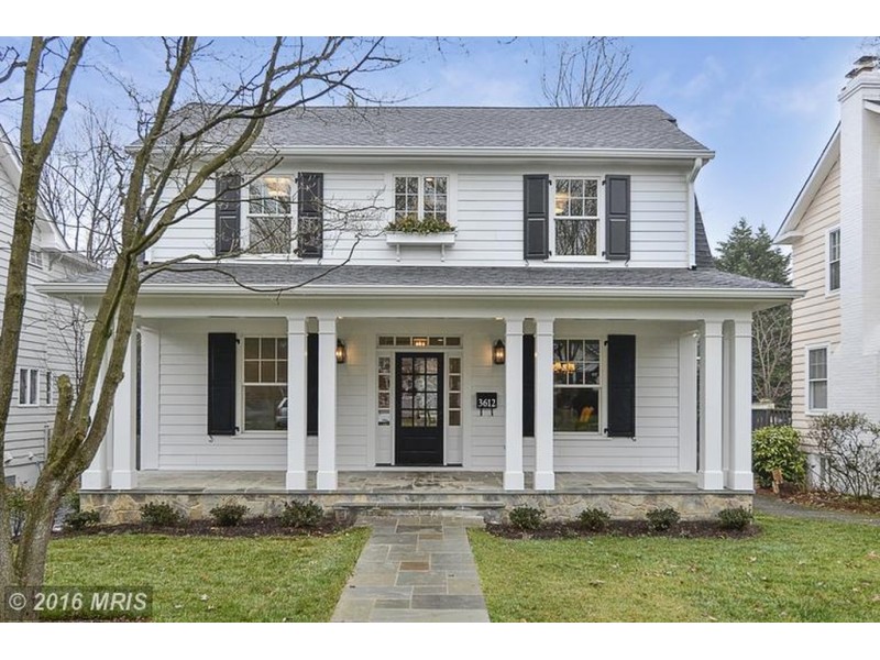 wow house: .95m buys detached garage, finished basement