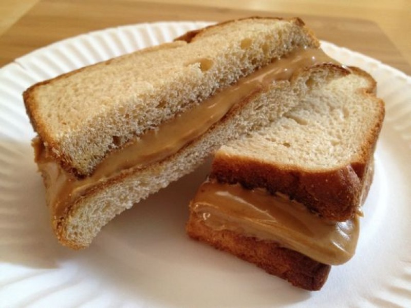 plymouth-elementary-schools-ban-peanut-butter-sandwiches-from