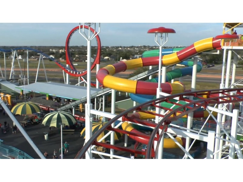 See Dad Save Small Son When Roller Coaster's Seat Belt Fails Across