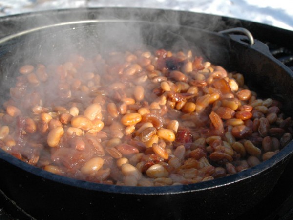 RECIPE: Dutch Oven Baked Beans - Hudson, WI Patch
