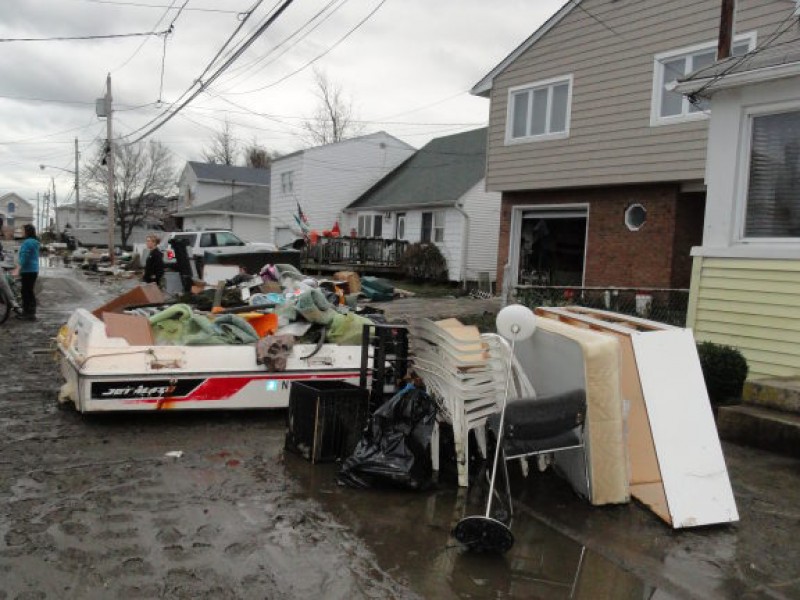 Photos Devastation South of Shore Rd. in Lindenhurst Lindenhurst, NY