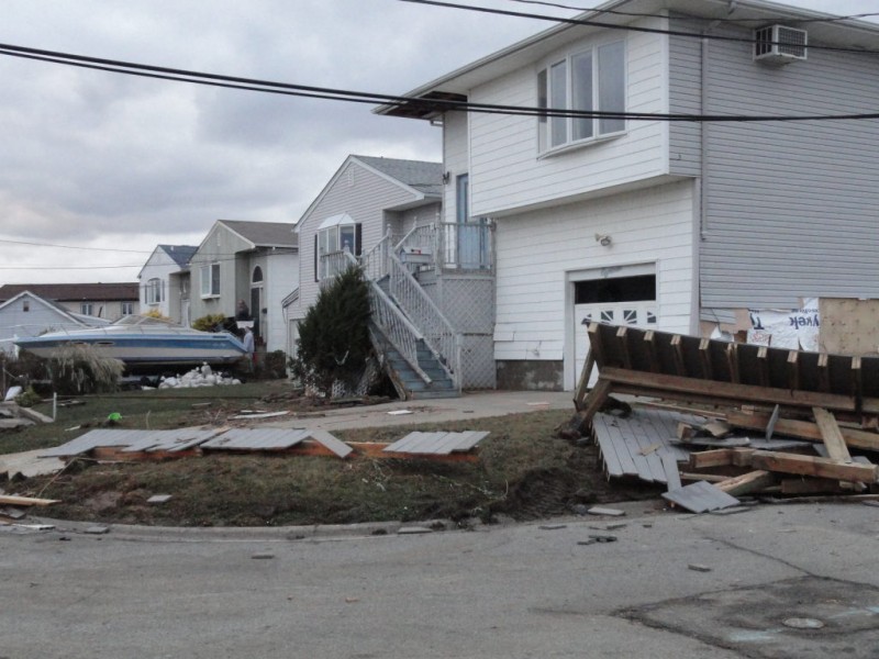 Photos Devastation South of Shore Rd. in Lindenhurst Lindenhurst, NY