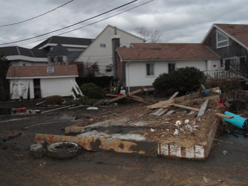 Photos Devastation South of Shore Rd. in Lindenhurst Lindenhurst, NY