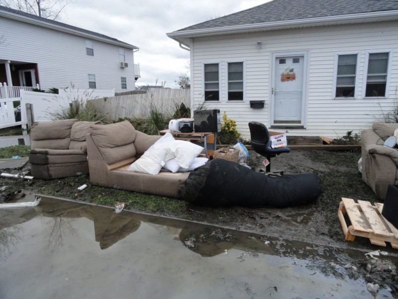 Photos Devastation South of Shore Rd. in Lindenhurst Lindenhurst, NY