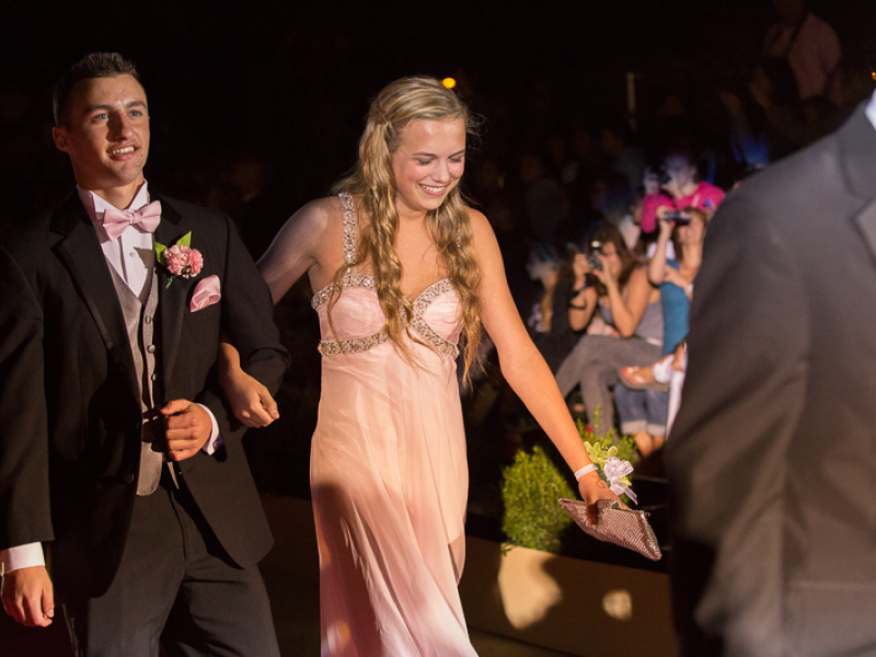 PHOTOS Ward Melville Seniors Shine at GatsbyThemed Prom Three