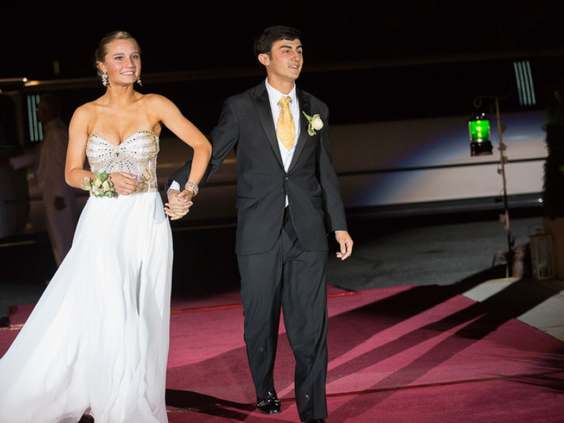 PHOTOS Ward Melville Seniors Shine at GatsbyThemed Prom Three