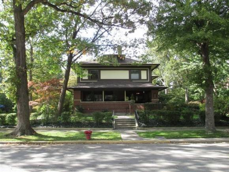 Beverly Home Designed By Frank Lloyd Wright Just Listed for 1.175