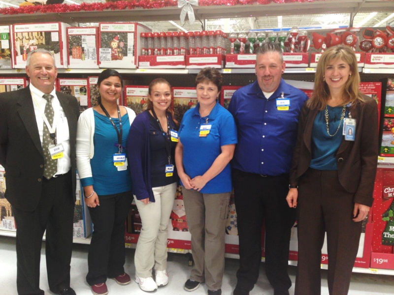 Walmart Kicks Off Holiday Season with On-the-Spot Promotion Ceremonies ...