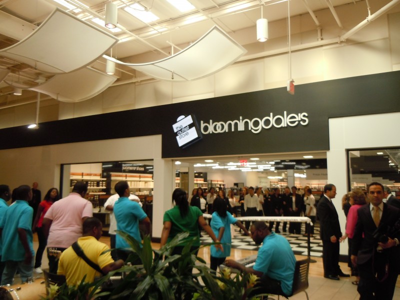 Bloomingdale&#39;s Opens First Outlet Store in Potomac Mills | Woodbridge, VA Patch