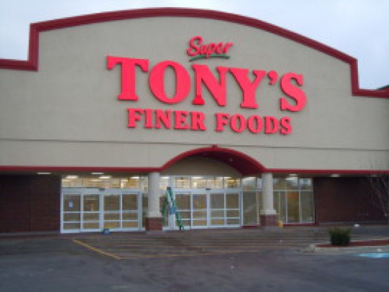 Tony's Finer Foods Filling Empty Strack Location | Joliet ...