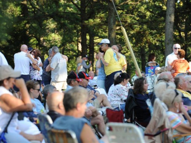 PHOTOS Harry Wright Lake Summer Concert Series Continues Manchester