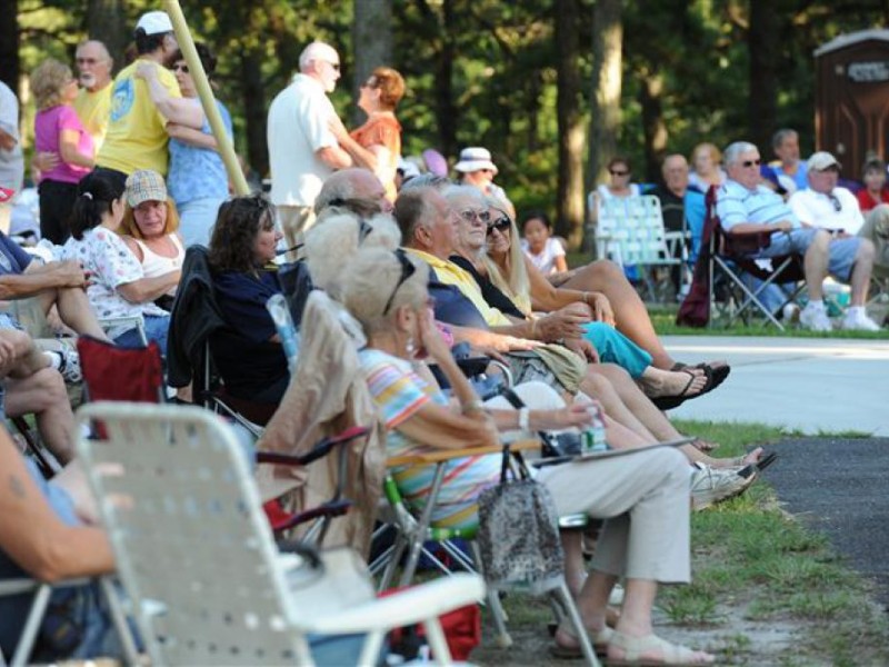 PHOTOS Harry Wright Lake Summer Concert Series Continues Manchester